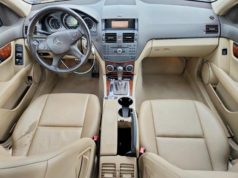 Photo 8 from auction – 2011 MERCEDES-BENZ C with VIN WDDGF8BBXBR144296