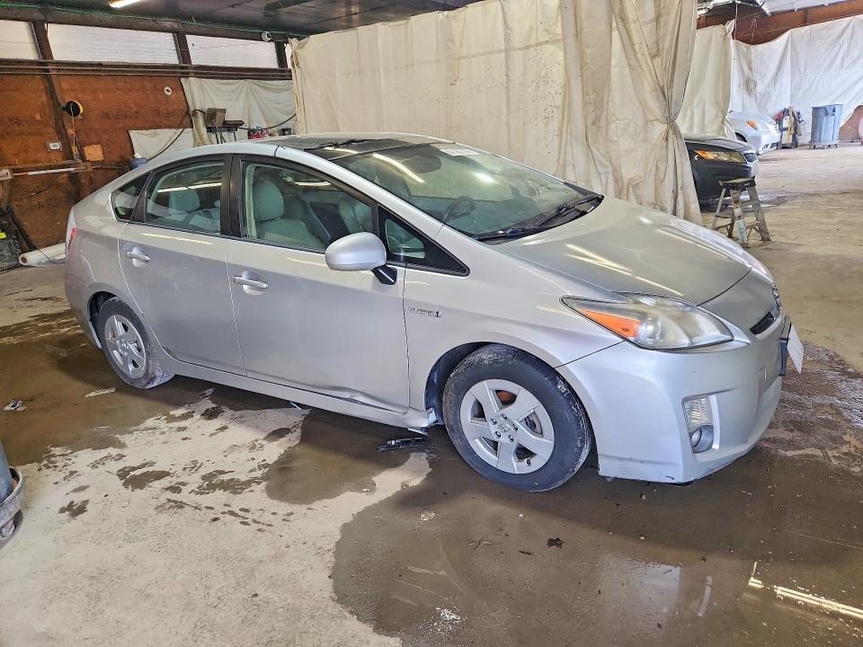 Zdjęcie 4 z aukcji – 2011 TOYOTA PRIUS z VIN JTDKN3DU1B5339347