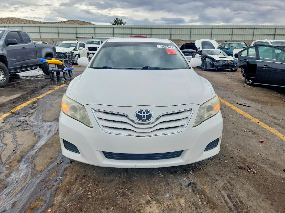 Снимка 5 от търг – 2011 TOYOTA CAMRY с VIN 4T4BF3EK5BR114446
