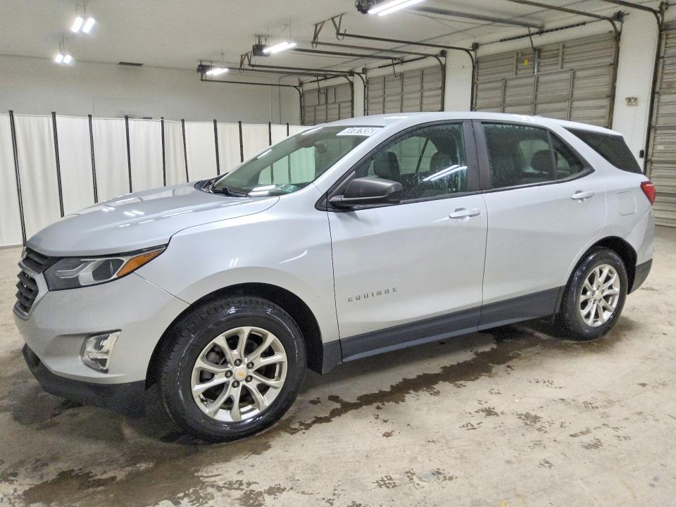 CHEVROLET EQUINOX 2020 with VIN 2GNAXSEV2L6183372 - Photo from auction