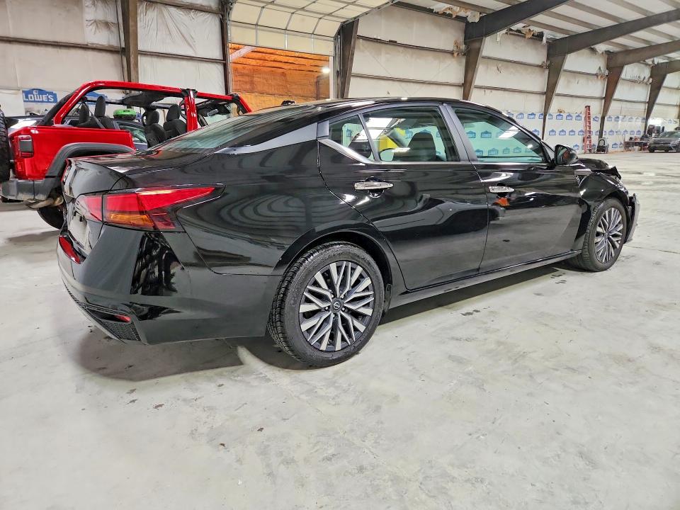 Photo 3 from auction – 2025 NISSAN ALTIMA with VIN 1N4BL4DV5SN376640