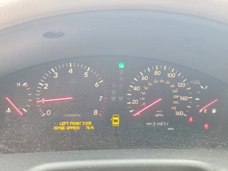 Zdjęcie 9 z aukcji – 2003 LEXUS LS z VIN JTHBN30FX30117264