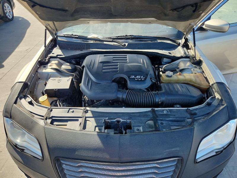 Foto 11 de la subasta – 2012 CHRYSLER 300 con VIN 2C3CCAAG1CH311477
