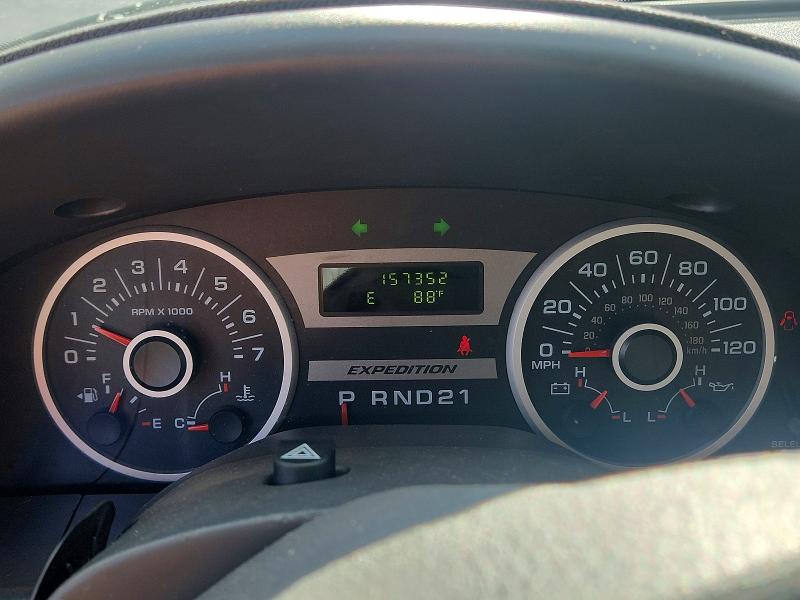Photo 9 from auction – 2005 FORD EXPEDITION with VIN 1FMPU13515LA61195