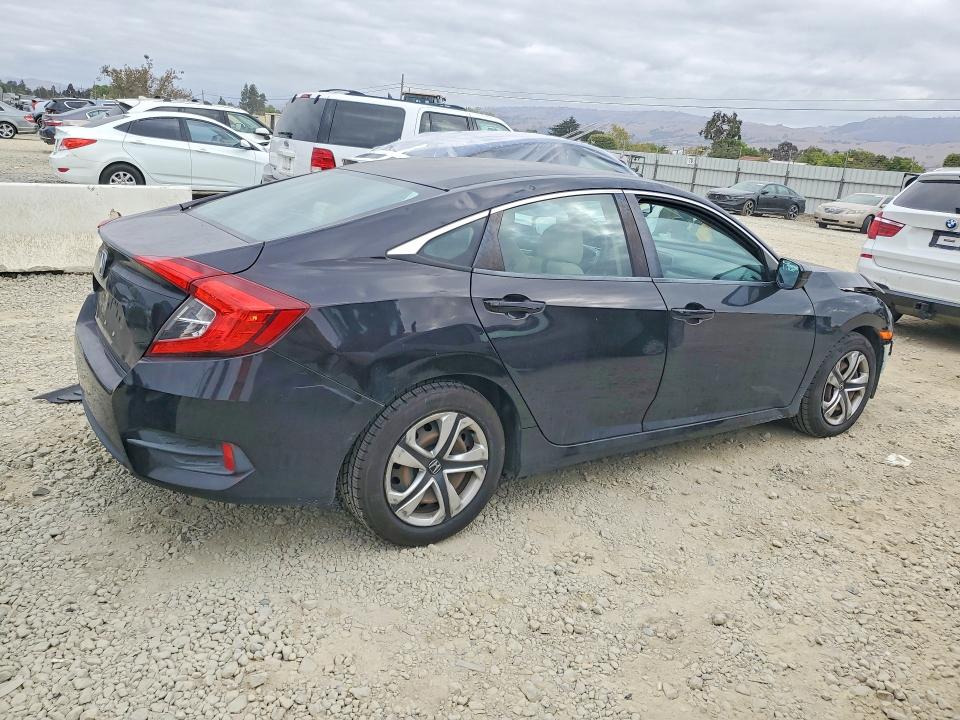 Снимка 3 от търг – 2017 HONDA CIVIC с VIN 19XFC2F57HE043222