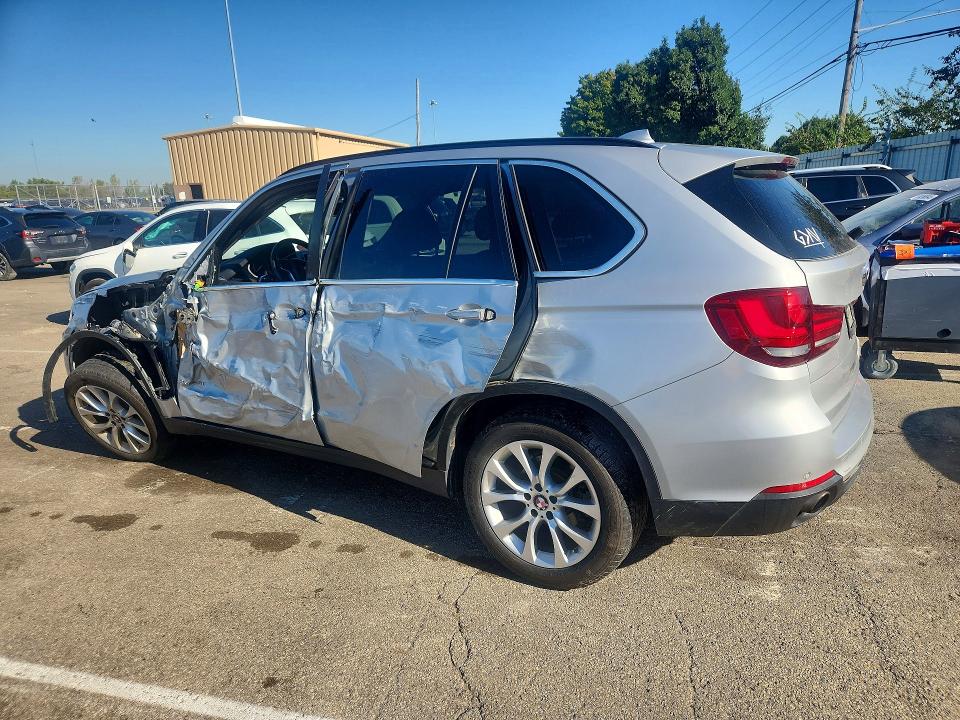 Foto 2 de la subasta – 2015 BMW X5 con VIN 5UXKR0C56F0P12140