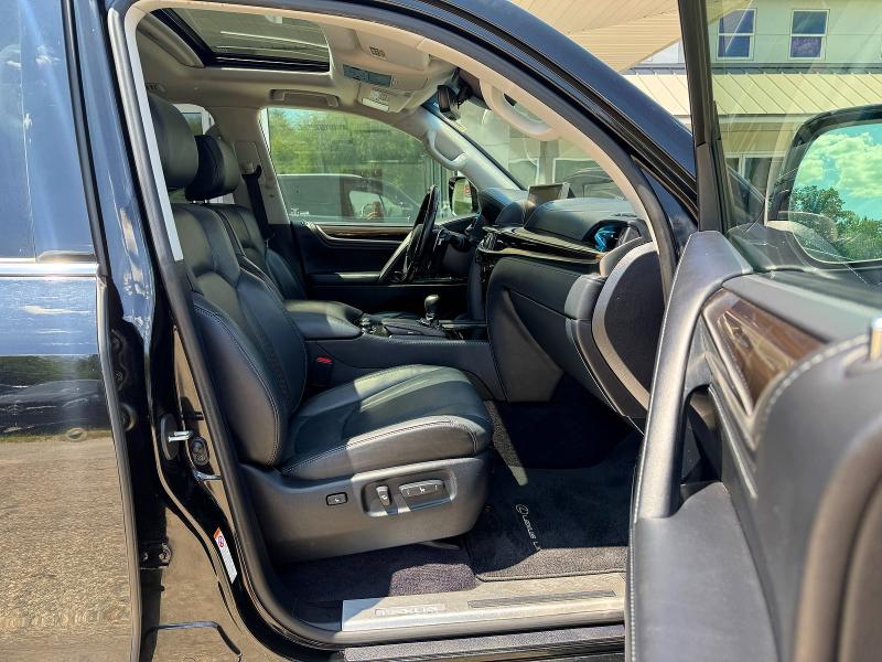 Photo 5 from auction – 2018 LEXUS LX with VIN JTJHY7AX3J4262165