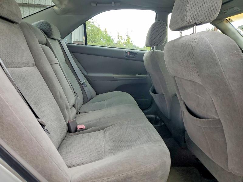 Photo 10 from auction – 2004 TOYOTA CAMRY with VIN 4T1BE32K64U796242