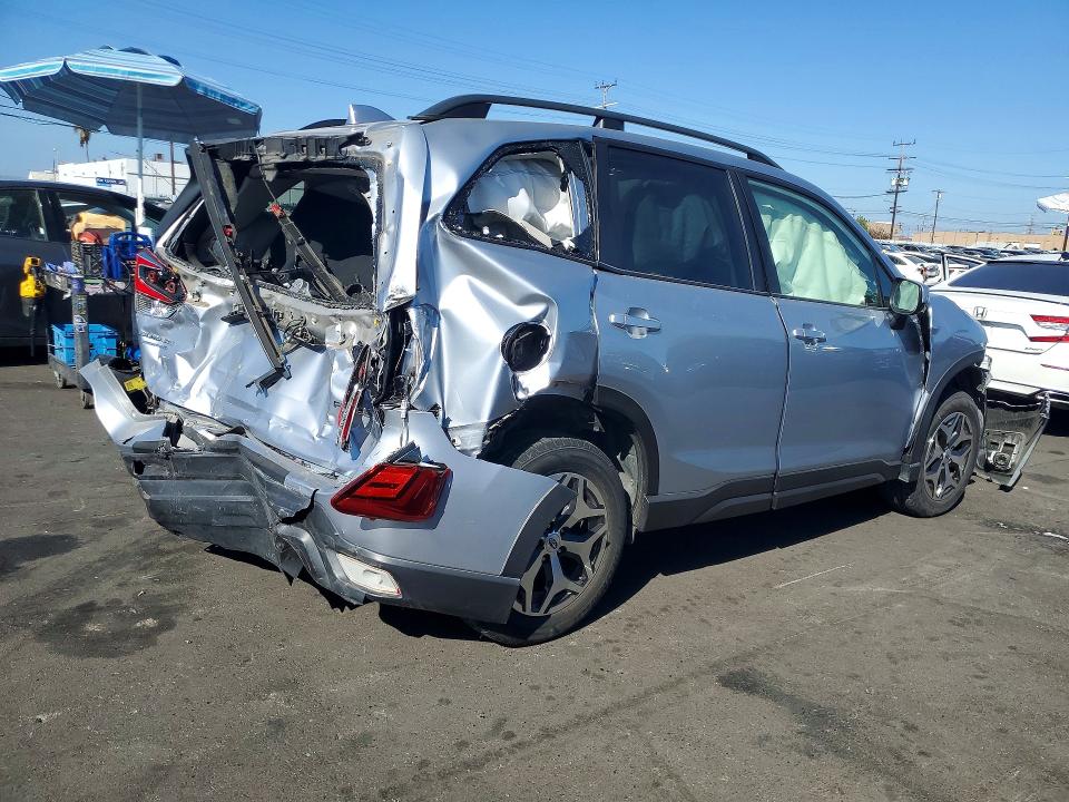 Zdjęcie 3 z aukcji – 2019 SUBARU FORESTER z VIN JF2SKAGC0KH576492
