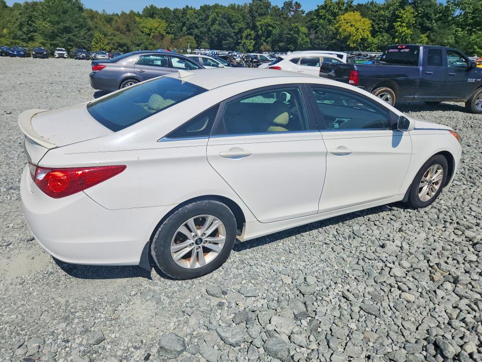 Photo 3 from auction – 2013 HYUNDAI SONATA with VIN 5NPEB4AC9DH801129
