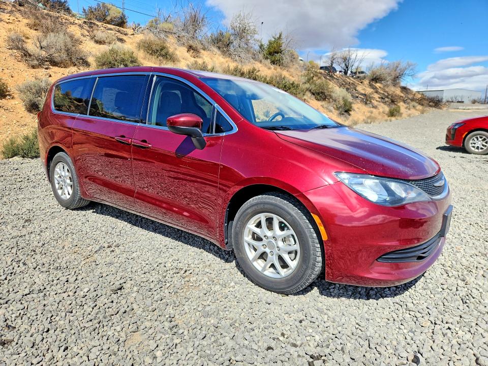 Photo 4 from auction – 2017 CHRYSLER PACIFICA with VIN 2C4RC1CGXHR509124