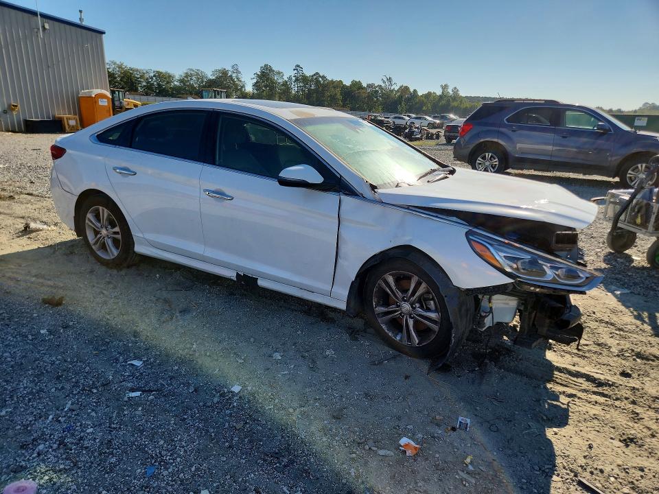 Photo 4 from auction – 2018 HYUNDAI SONATA with VIN 5NPE34AF1JH684813