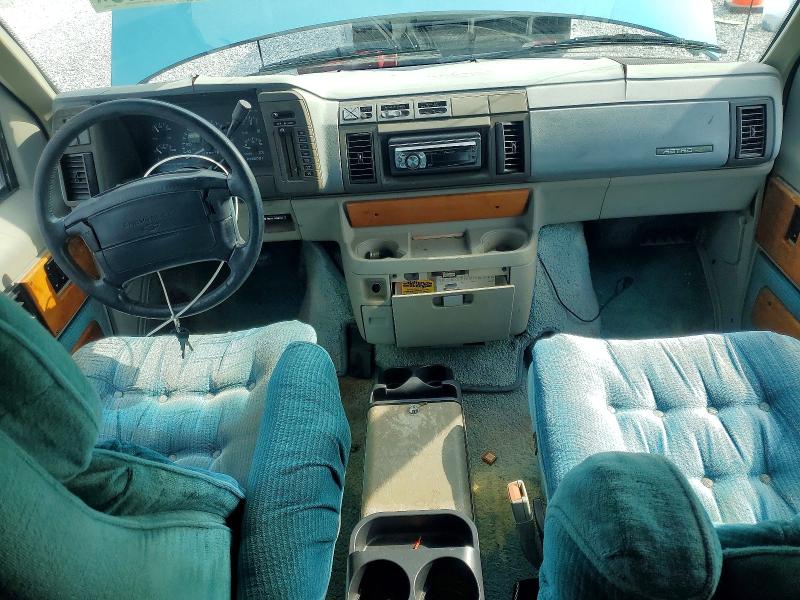 Photo 8 from auction – 1995 CHEVROLET ASTRO with VIN 1GBDM19W2SB228435