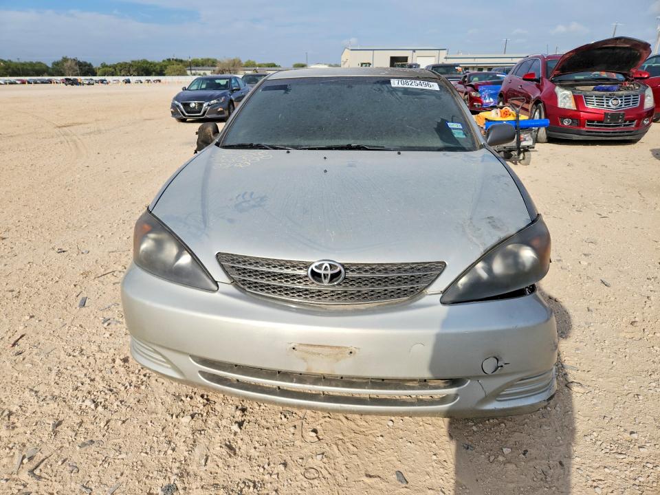Photo 5 from auction – 2004 TOYOTA CAMRY with VIN 4T1BF32K64U068210
