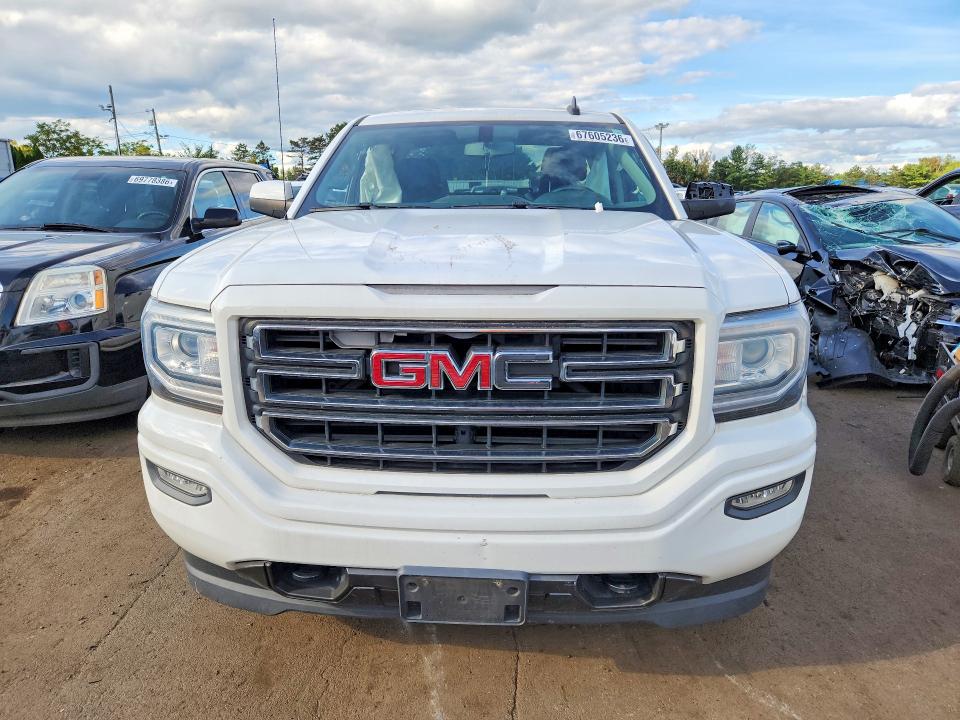 Снимка 5 от търг – 2017 GMC SIERRA с VIN 1GTV2LEC7HZ102391