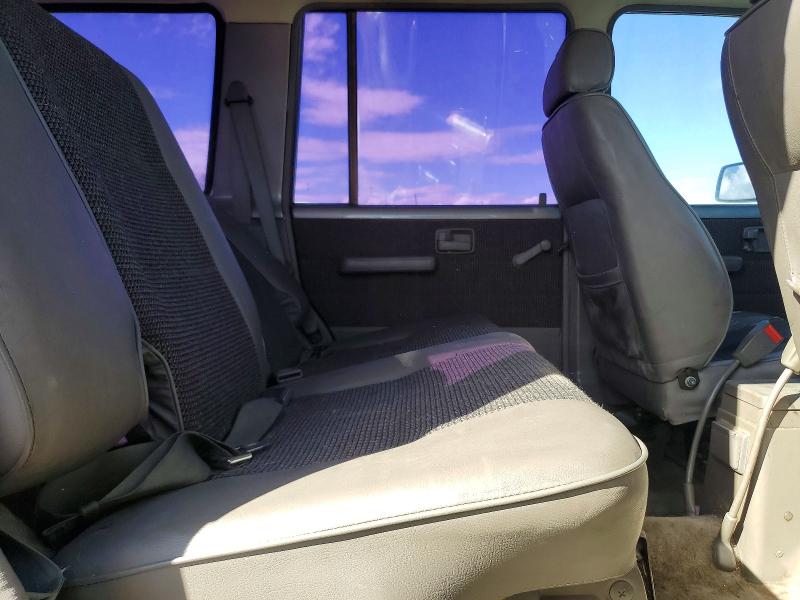 Photo 11 from auction – 1991 ISUZU TROOPER with VIN JACCH58E1M8917067