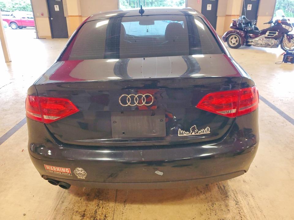 Снимка 6 от търг – 2010 AUDI A4 с VIN WAUBFAFL3AN029850