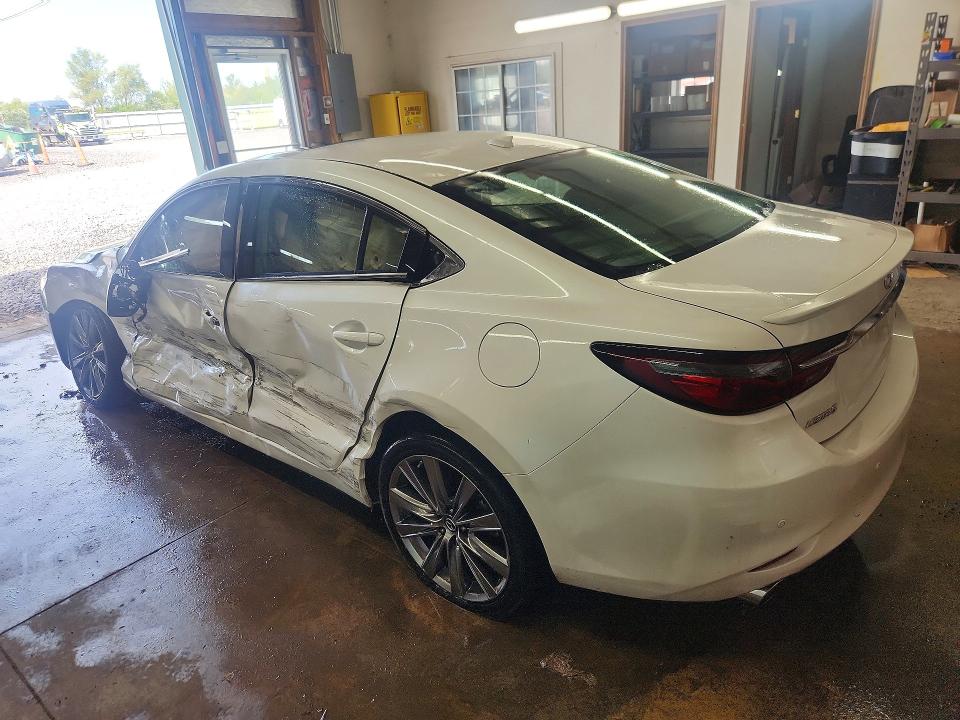 Photo 2 from auction – 2018 MAZDA 6 with VIN JM1GL1XY8J1324817