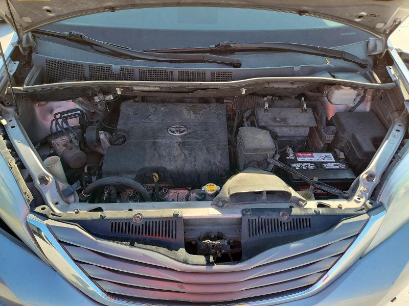 Photo 12 from auction – 2012 TOYOTA SIENNA with VIN 5TDYK3DCXCS266372