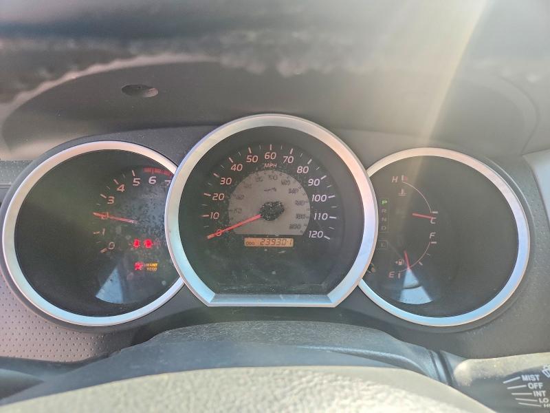 Снимка 9 от търг – 2005 TOYOTA TACOMA с VIN 3TMKU72N75M001519