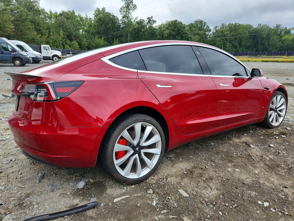 Снимка 3 от търг – 2019 TESLA MODEL 3 с VIN 5YJ3E1EB9KF454928