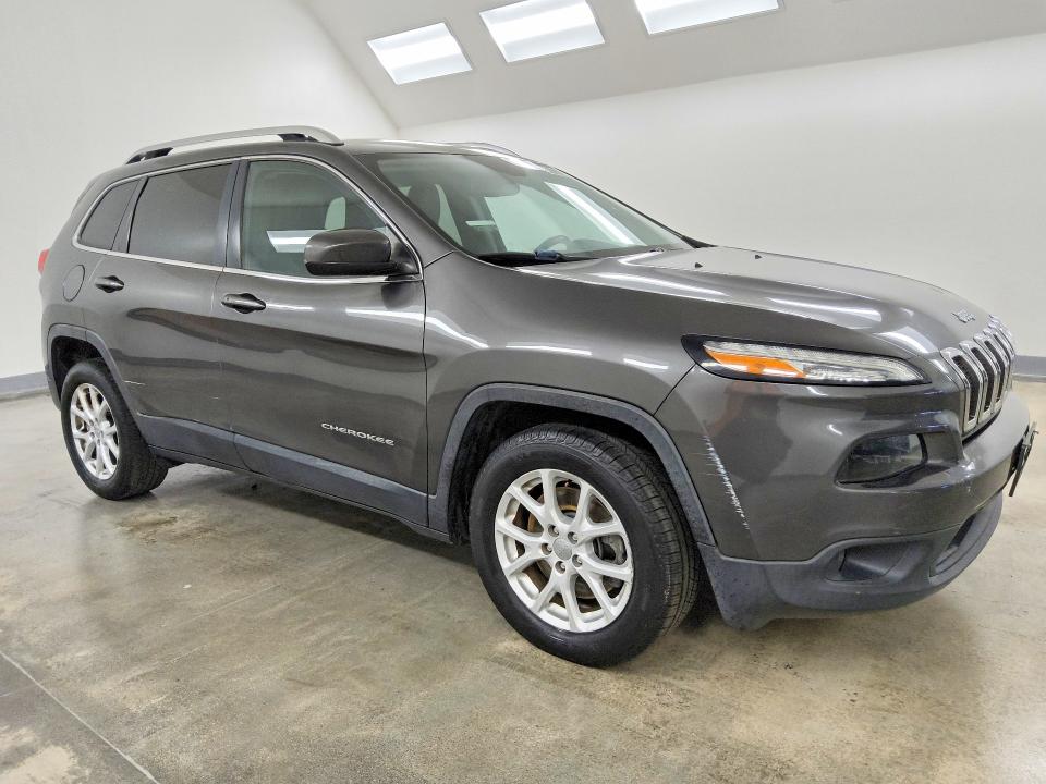 Photo 4 from auction – 2018 JEEP CHEROKEE with VIN 1C4PJLLB5JD583735