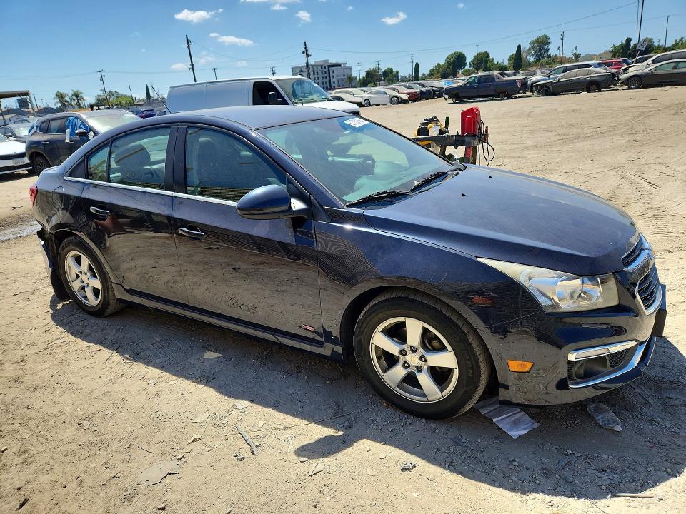 Photo 4 from auction – 2015 CHEVROLET CRUZE with VIN 1G1PC5SB2F7204602