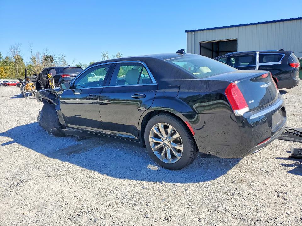Снимка 2 от търг – 2021 CHRYSLER 300 с VIN 2C3CCARG1MH533118