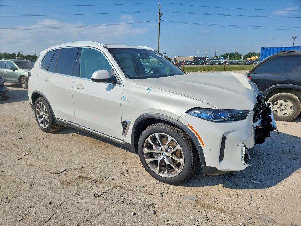 Foto 4 de la subasta – 2026 BMW X5 con VIN 5UX23EU09T9165728