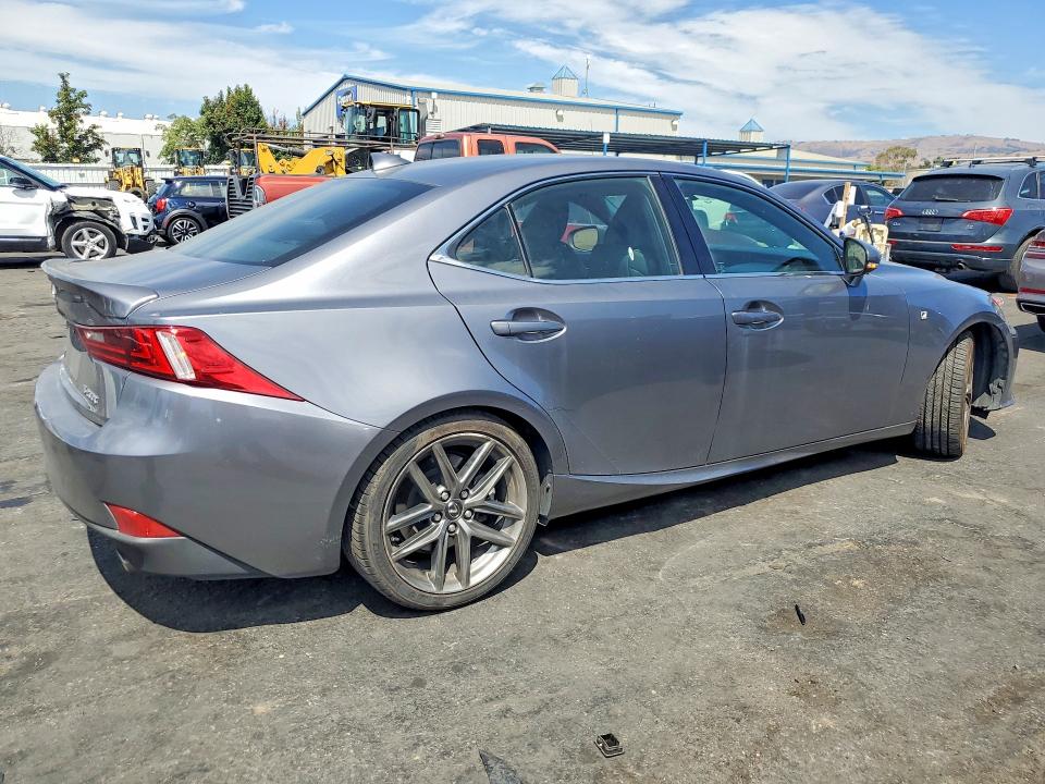 Photo 3 from auction – 2016 LEXUS IS with VIN JTHBA1D2XG5010568