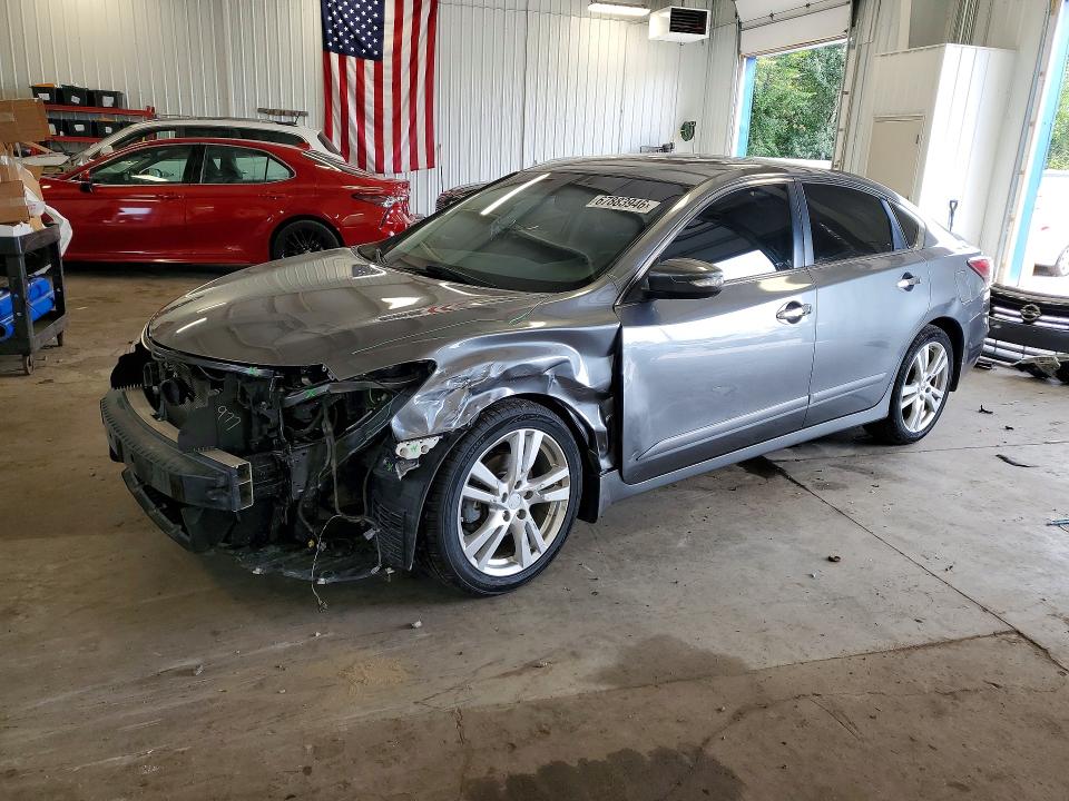 NISSAN ALTIMA 2015 with VIN 1N4BL3AP2FC166191 - Photo from auction