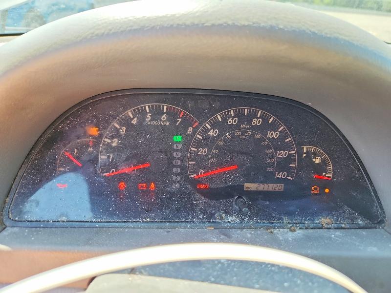 Photo 9 from auction – 2005 TOYOTA CAMRY with VIN 4T1BE32K75U585553