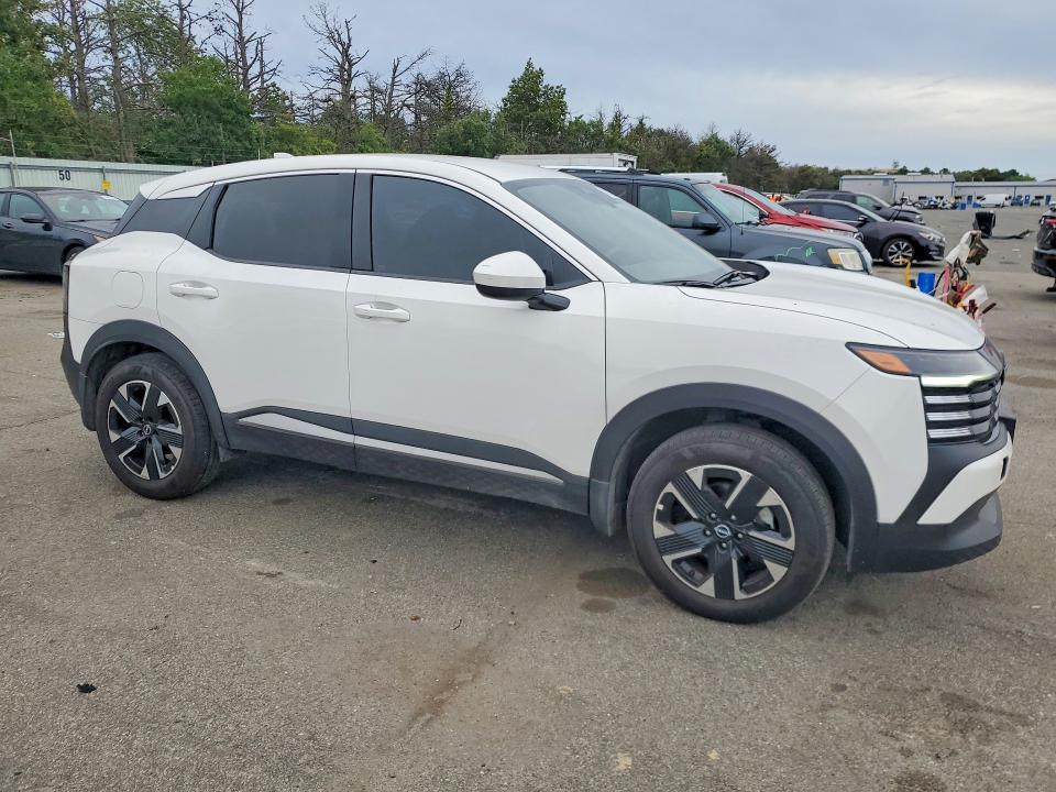 Снимка 4 от търг – 2025 NISSAN KICKS с VIN 3N8AP6CB0SL311910