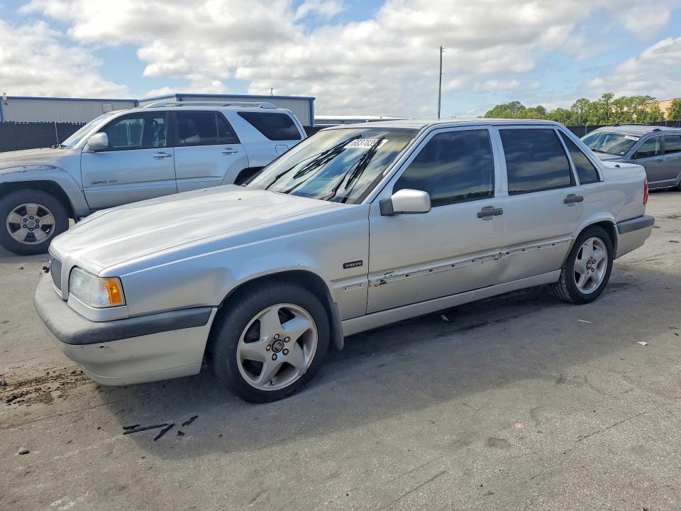 VOLVO 850 1997 مع رقم تعريف المركبة YV1LS5554V1382117 - صورة من المزاد