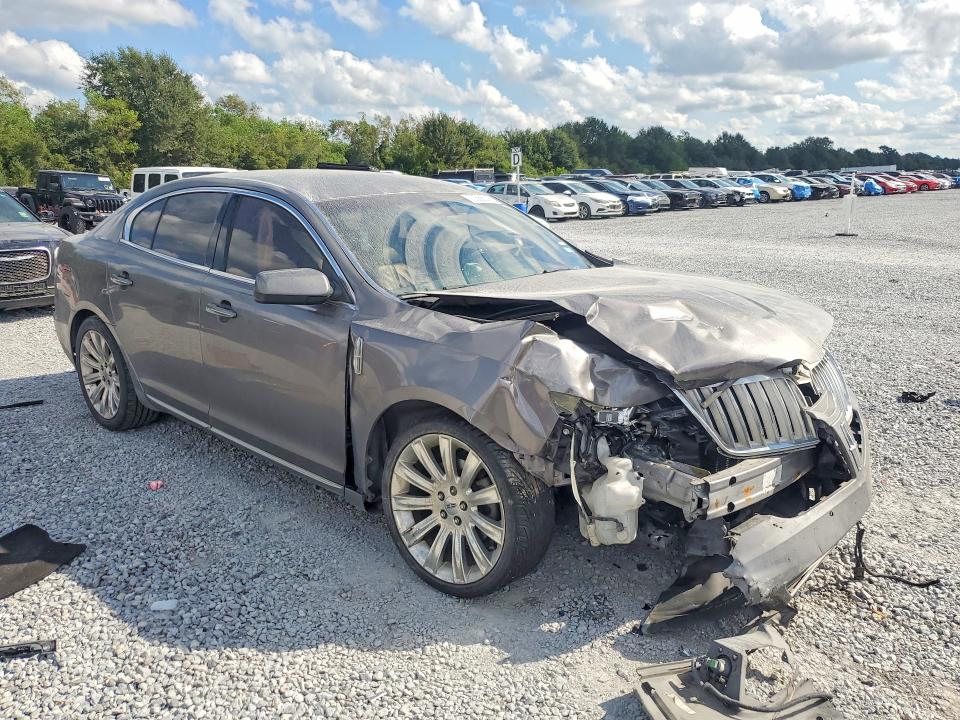 Foto 4 de la subasta – 2011 LINCOLN MKS con VIN 1LNHL9DR0BG609781