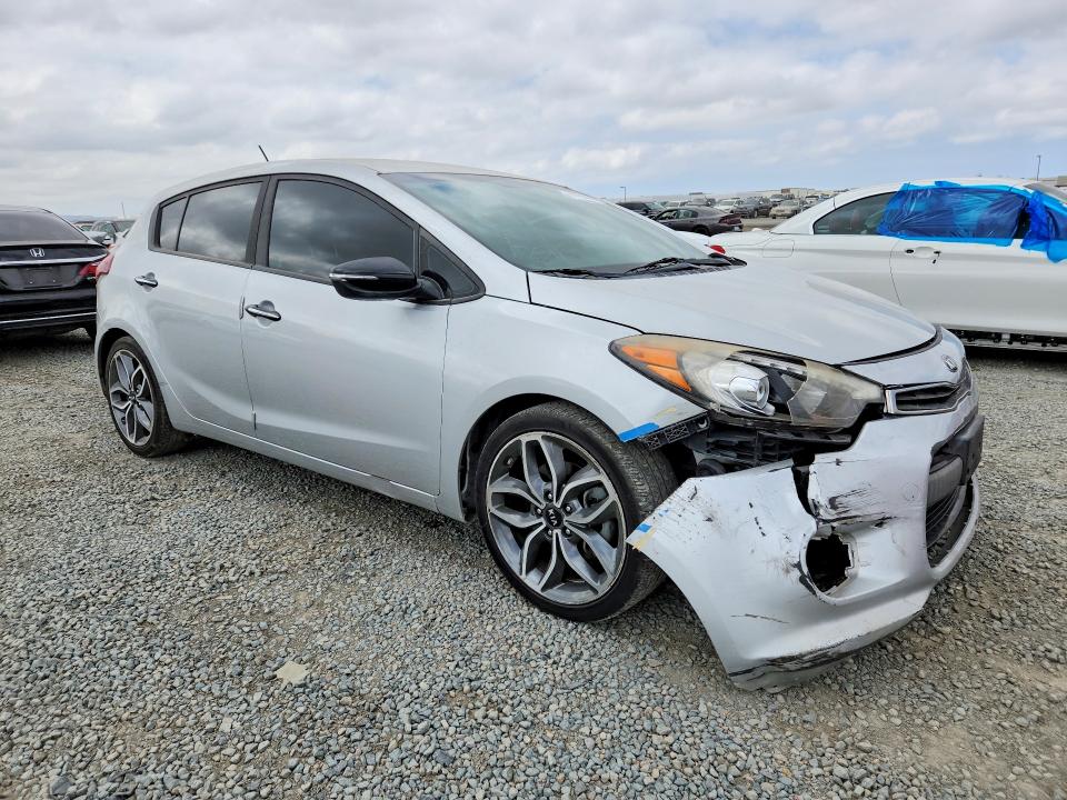 Photo 4 from auction – 2016 KIA FORTE with VIN KNAFZ5A37G5634891