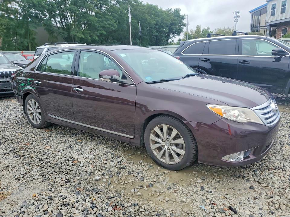 Photo 4 from auction – 2011 TOYOTA AVALON with VIN 4T1BK3DB6BU418487