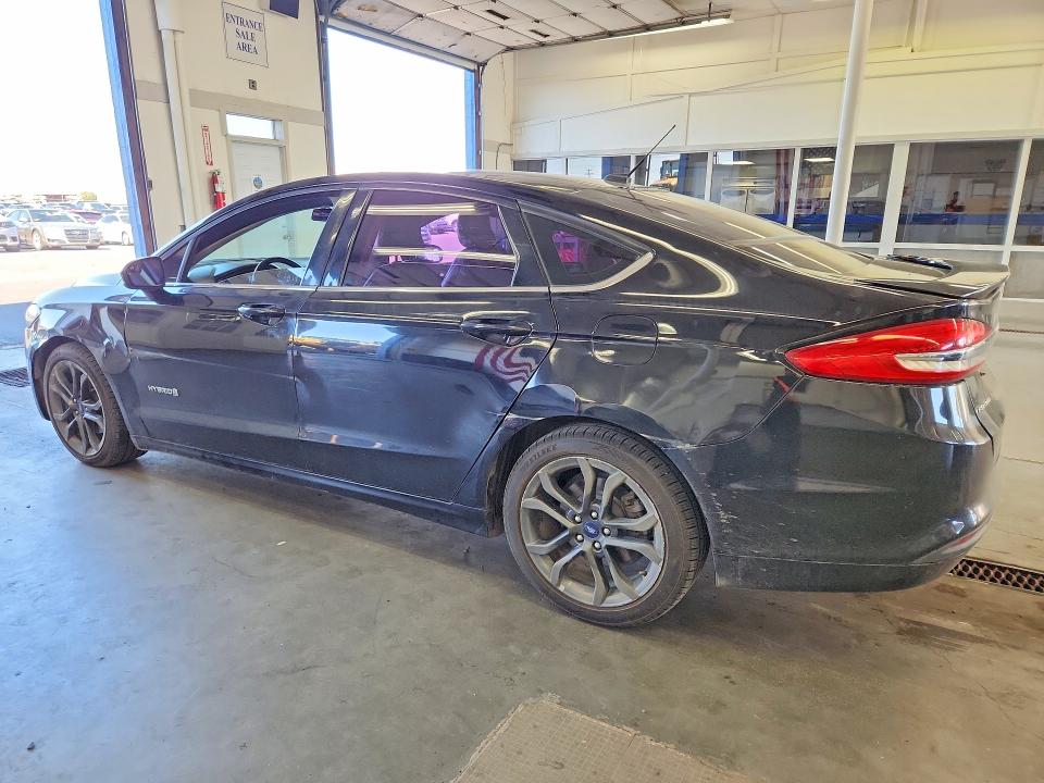 Photo 2 from auction – 2018 FORD FUSION with VIN 3FA6P0LU9JR116339