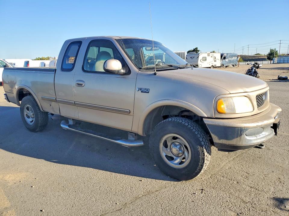 Photo 4 from auction – 1997 FORD F150 with VIN 1FTDX18W5VKC39163