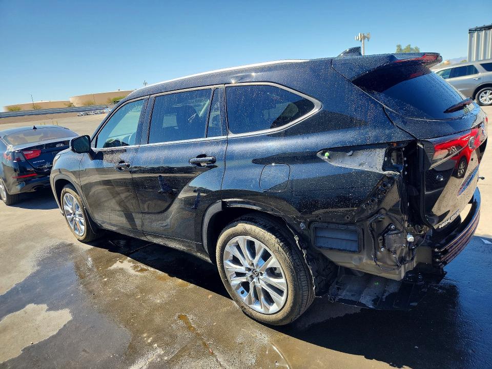 Photo 2 from auction – 2025 TOYOTA HIGHLANDER with VIN 5TDKDRBH3SS584673