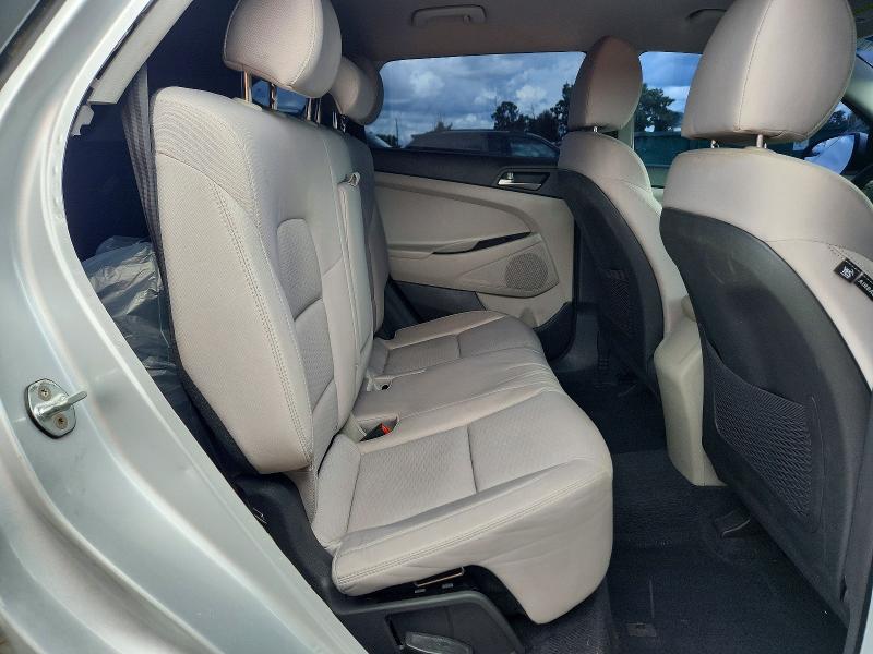 Photo 11 from auction – 2018 HYUNDAI TUCSON with VIN KM8J23A45JU758374