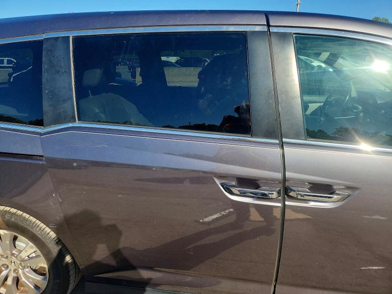 Photo 11 from auction – 2016 HONDA ODYSSEY with VIN 5FNRL5H66GB018714