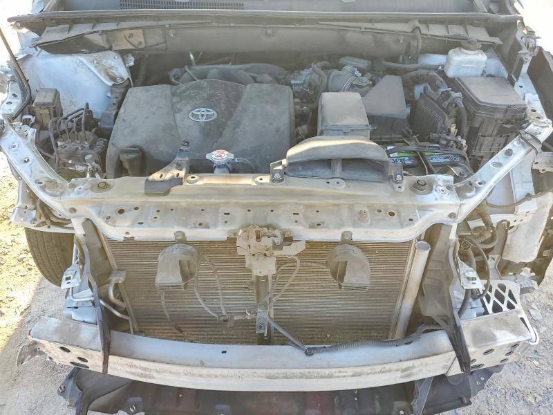 Photo 12 from auction – 2019 TOYOTA HIGHLANDER with VIN 5TDKZRFH0KS565235