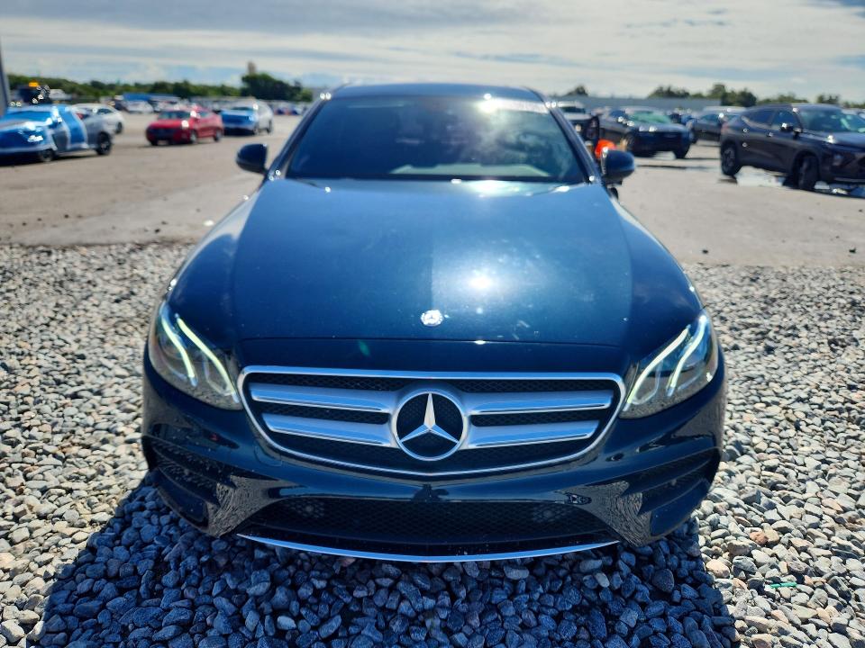 Photo 5 from auction – 2017 MERCEDES-BENZ E with VIN WDDZF4KB4HA087411
