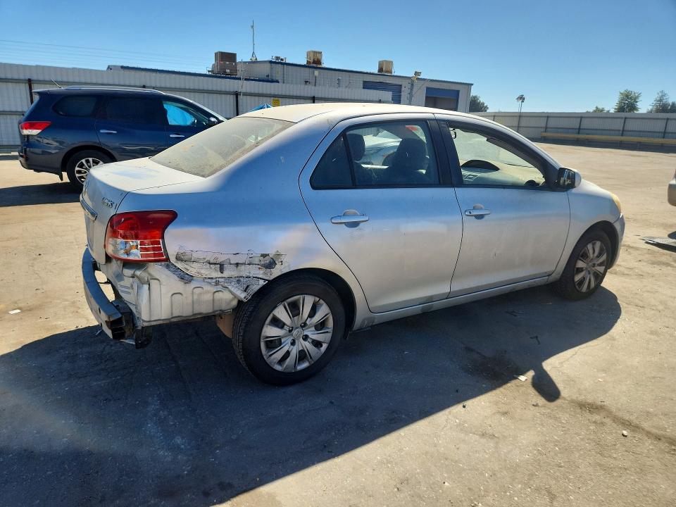 Photo 3 from auction – 2012 TOYOTA YARIS with VIN JTDBT4K32CL020106