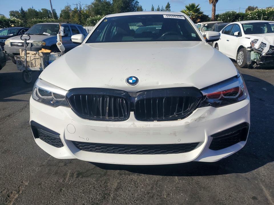 صورة رقم 5 من المزاد - 2018 BMW 540 مع VIN WBAJE5C51JG918291