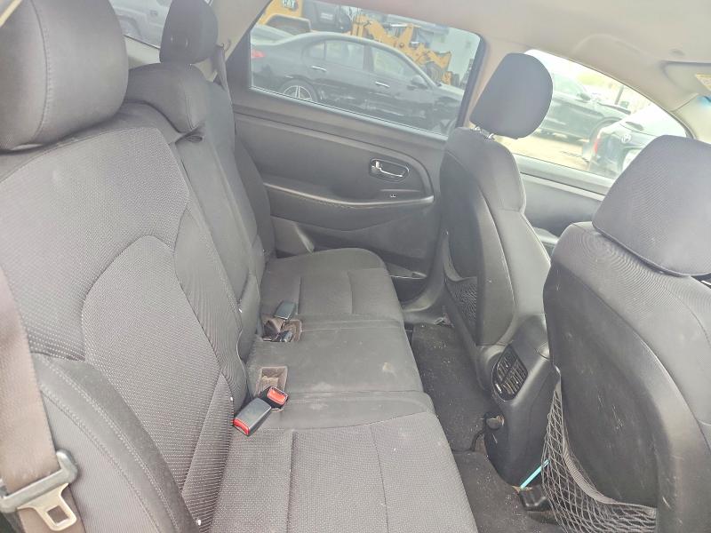 Photo 10 from auction – 2015 KIA RONDO with VIN KNAHT8A31F7083808