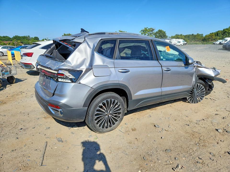 Снимка 3 от търг – 2026 VOLKSWAGEN TAOS с VIN 3VVSC7B24TM052466
