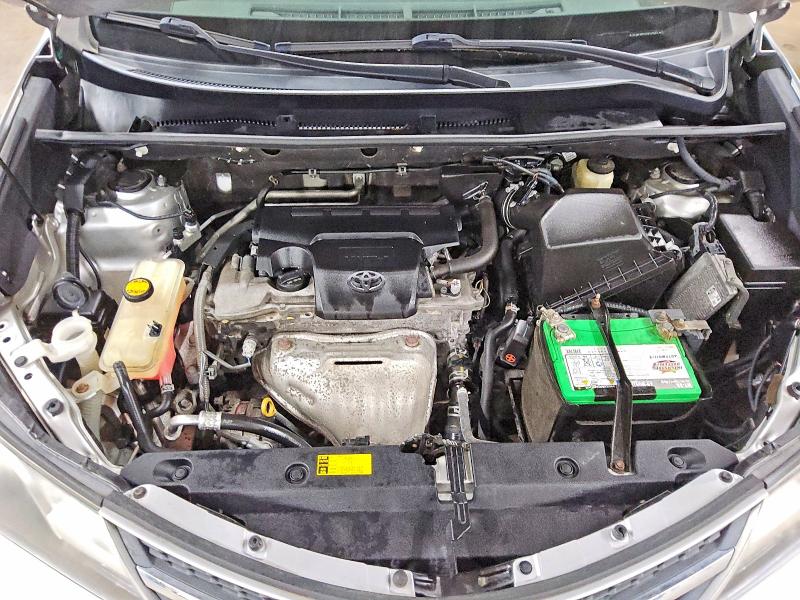 Photo 11 from auction – 2015 TOYOTA RAV4 with VIN 2T3WFREV5FW131673