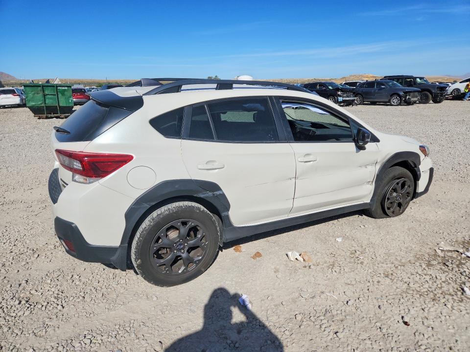 Photo 3 from auction – 2022 SUBARU CROSSTREK with VIN JF2GTHSC2NH270515